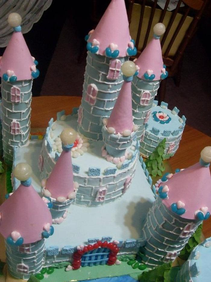 girl's fantacy castle cake