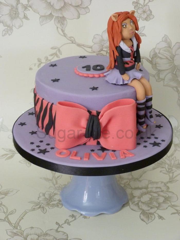 Monster High Clawdeen cake