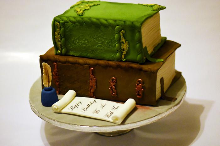 Old books cake