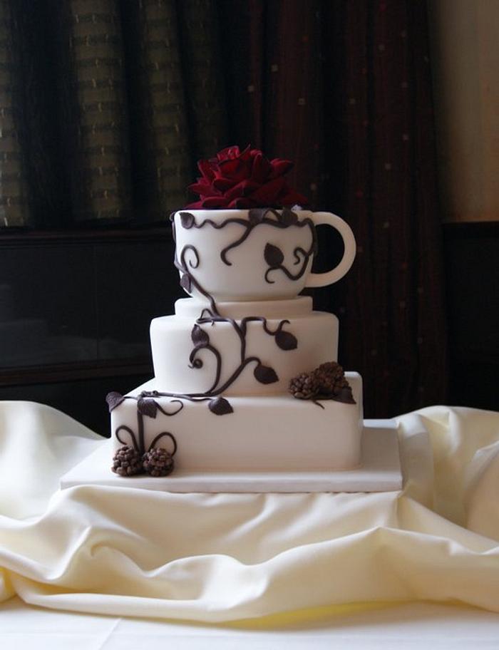 Vine & Coffee Wedding Cake