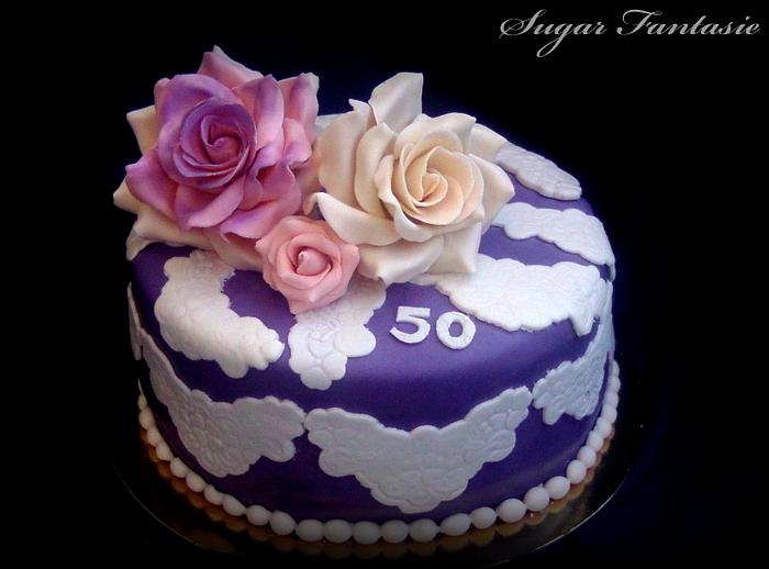 Romantic lace cake