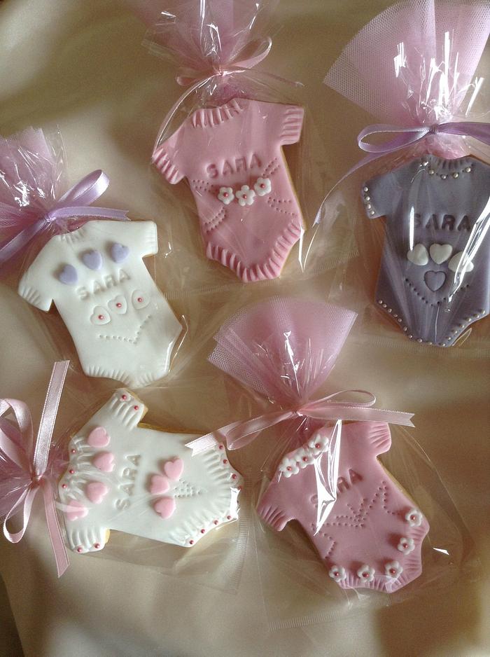 Cookies decorated in sugar paste