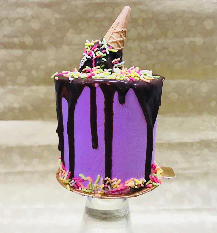 Mini melting icecream cake