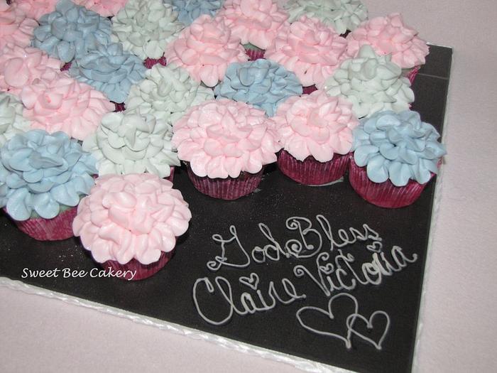 Pretty petal cupcakes 
