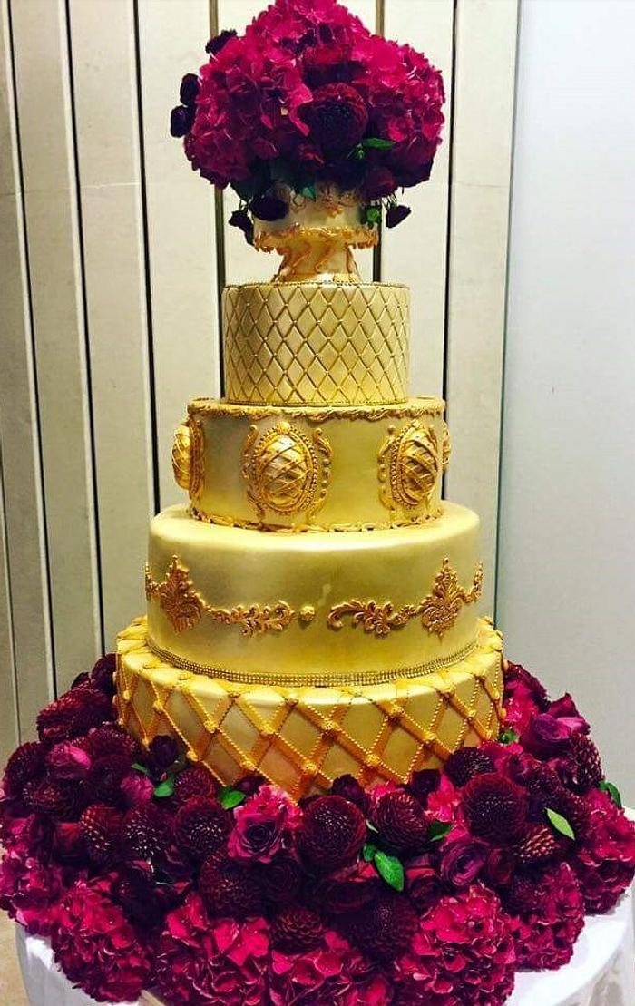 wedding cake "Gold & red"