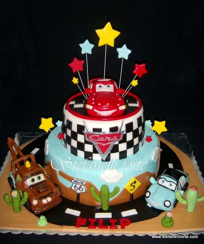 Lightning Mcqueen and friends cake