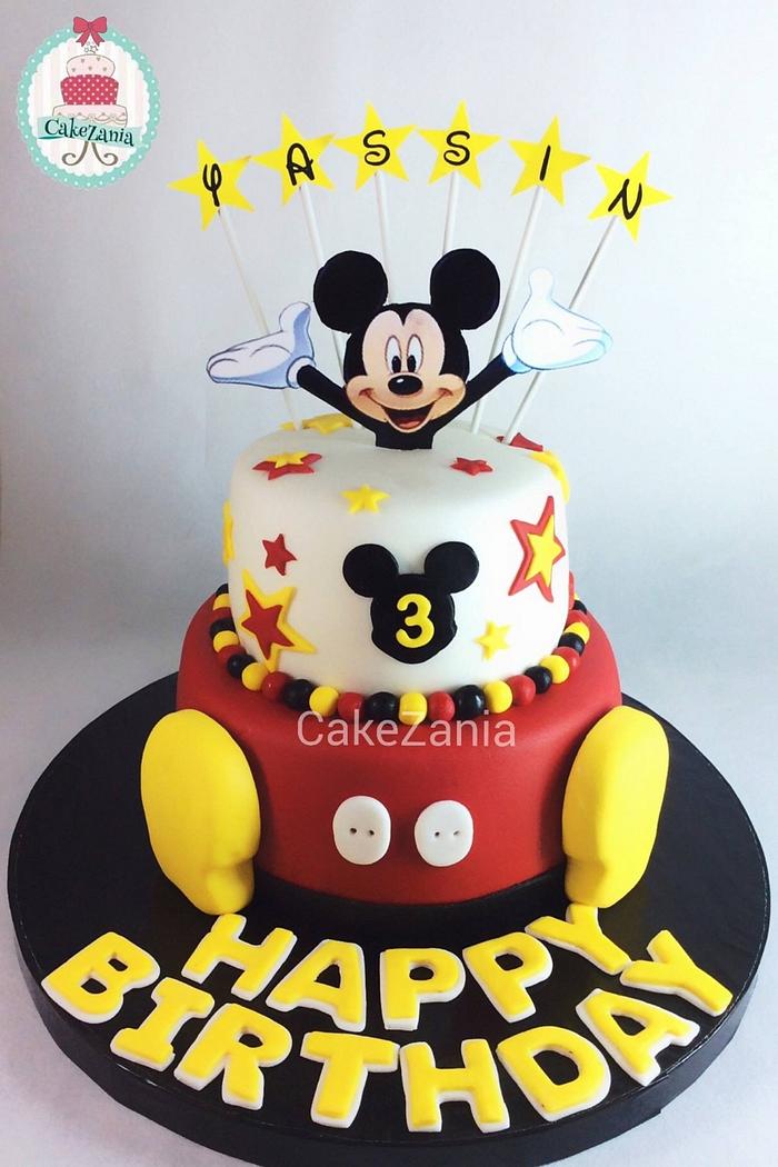 Mickey mouse cake by CakeZania