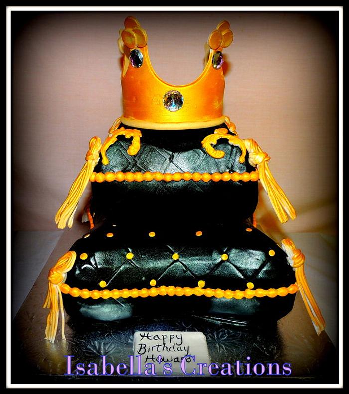 Black and Gold King Pillow cake