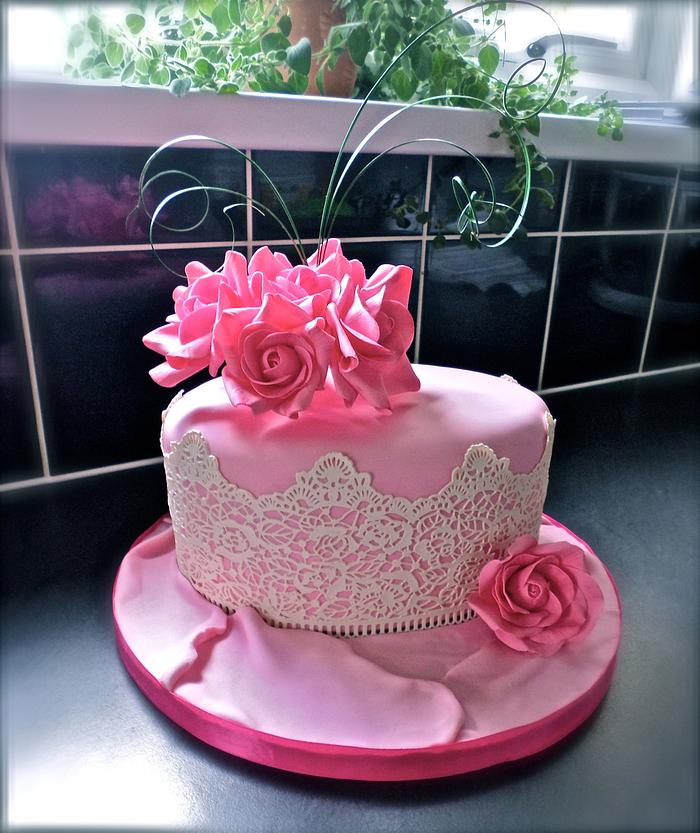 Rose lace cake