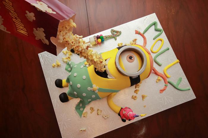 Minion movie cake