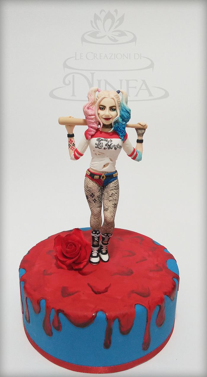 Harley Quinn cake topper