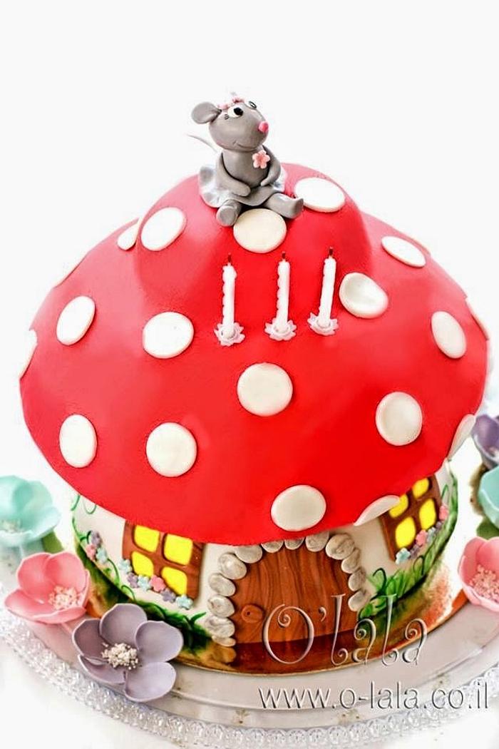 mushroom house cake