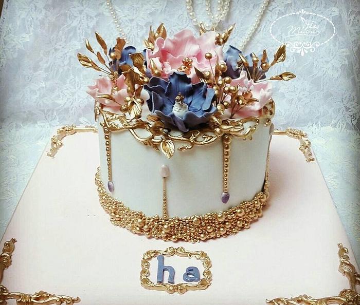 A Chic and Flowery Cake