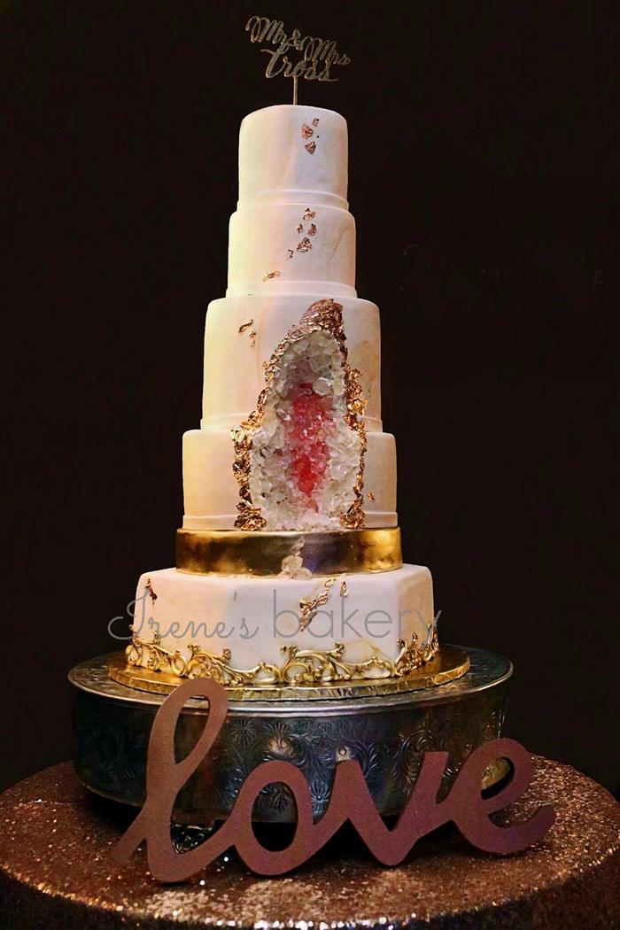 My own wedding Geode cake