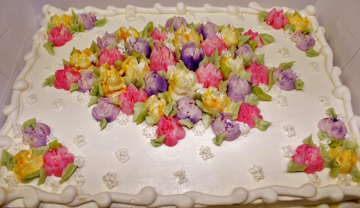 Russian tip flower cake buttercream