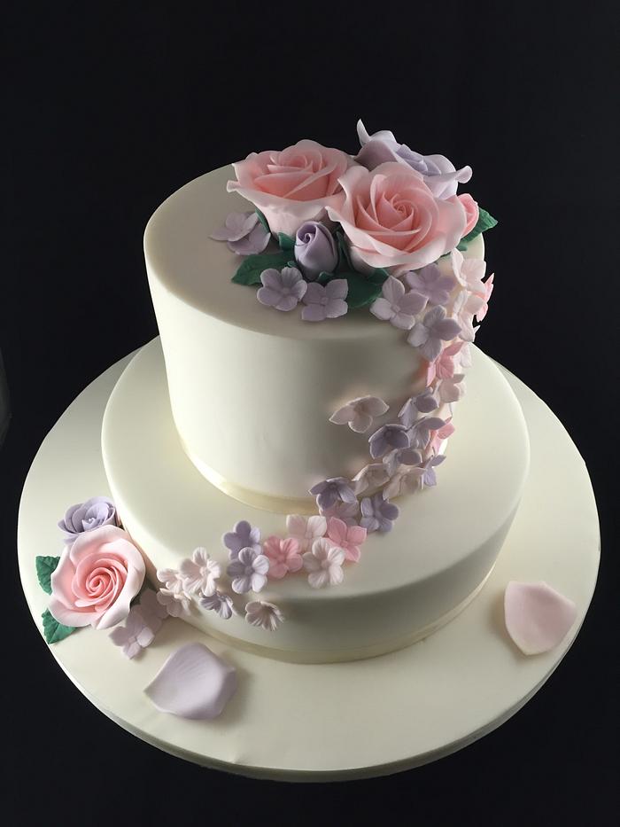 Floral wedding cake