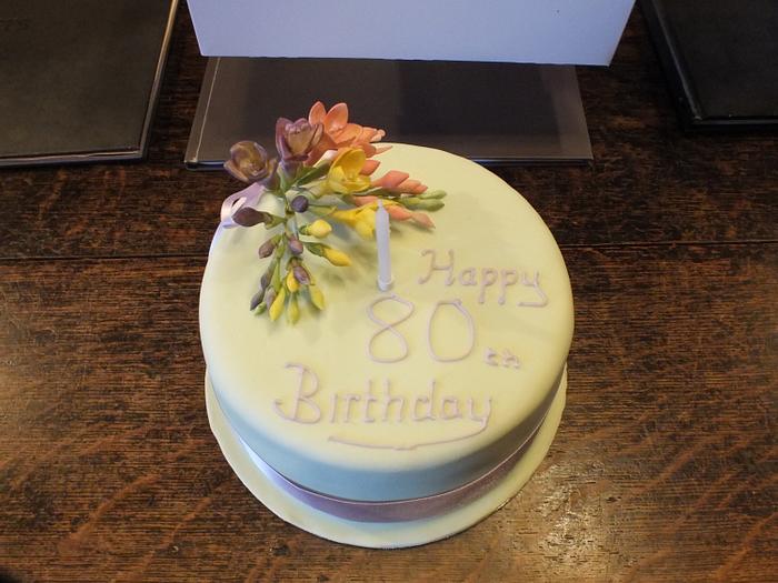 Freesia spray cake