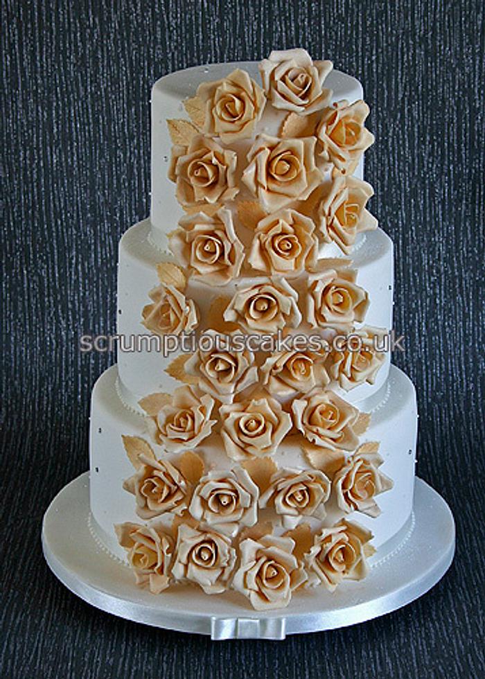 Champagne Gold Roses Wedding Cake