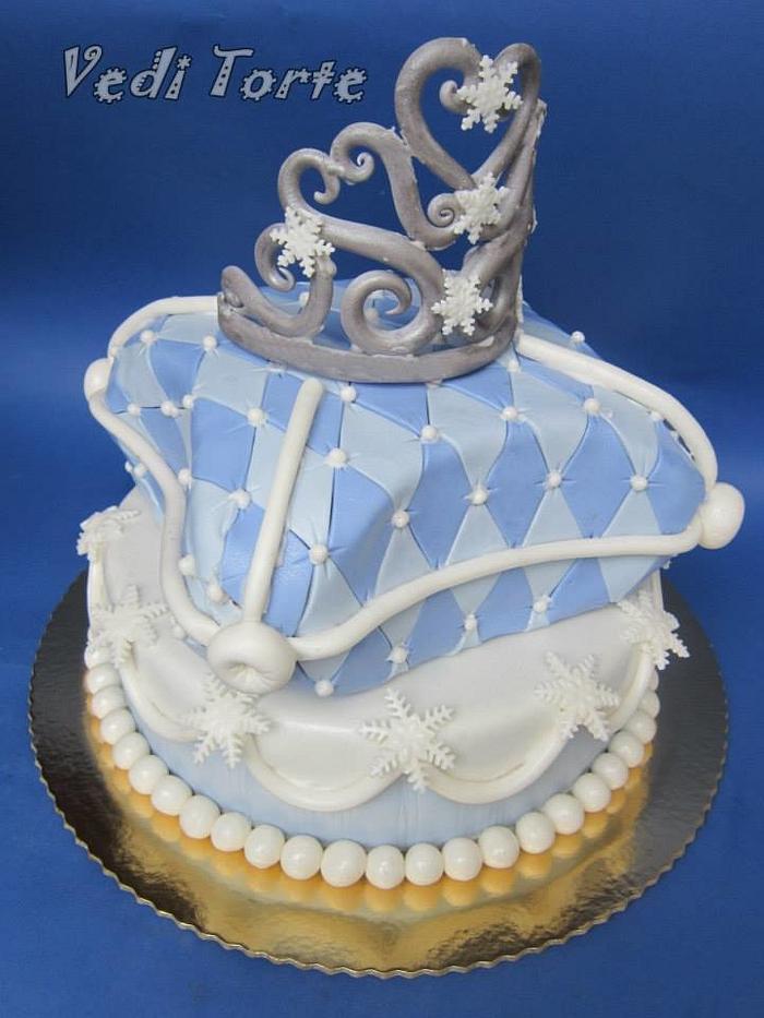 Baby princess crown cake