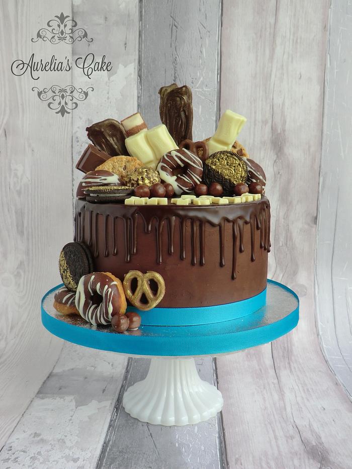 Drip cake loaded with sweets