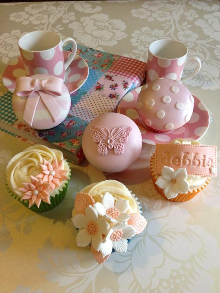 Birthday cupcakes 