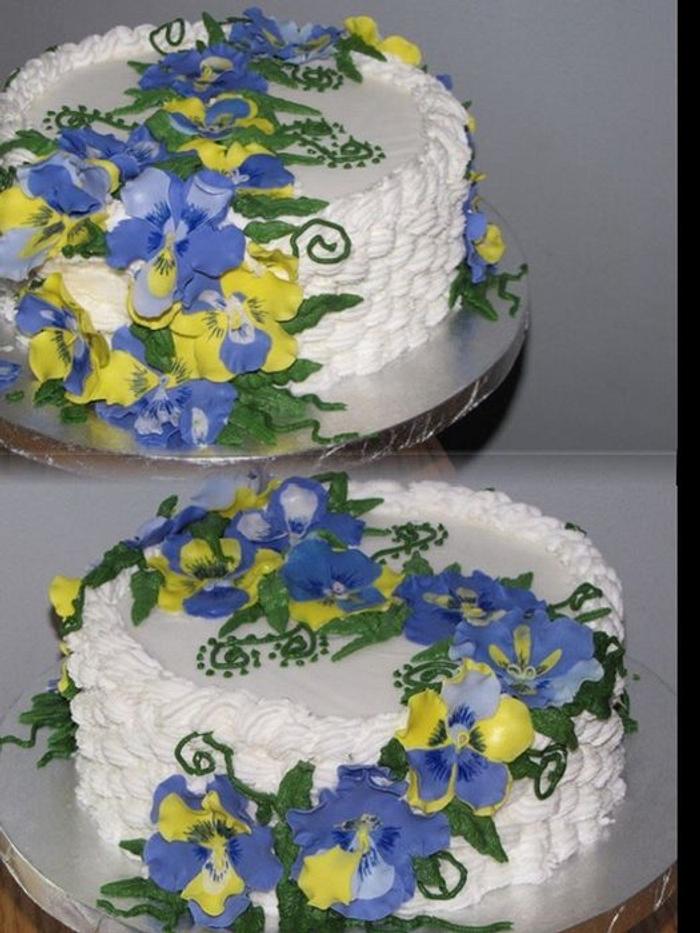 Birthday cake whit Pansies