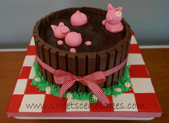 Pig Pickin Pigs in the Mud cake