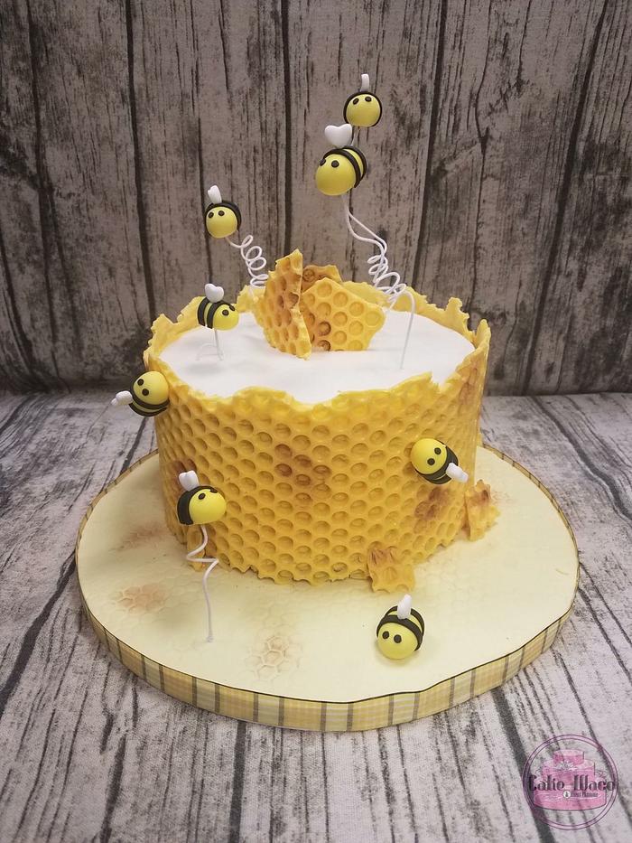 Bee hive cake
