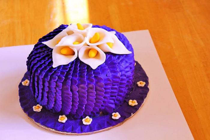 Calla lily flower cake