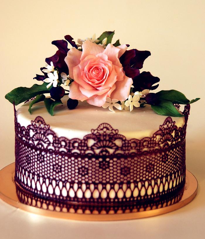 Cake with sugar clematis