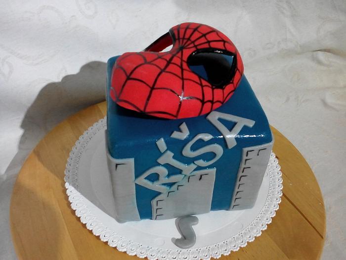 Spiderman cake