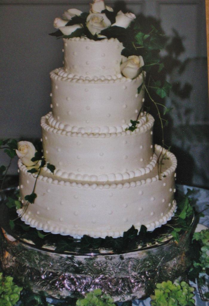 white and green buttercream wedding cake