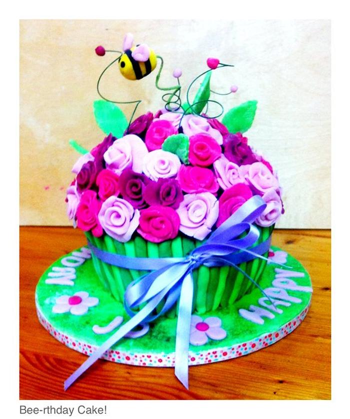 Bee-rthday Cake
