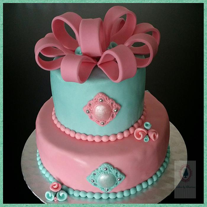 Cake with bow