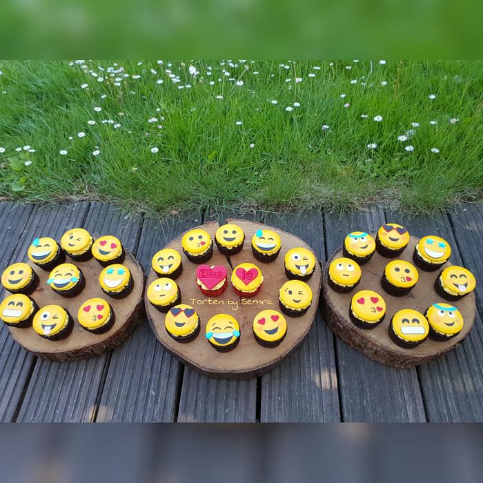 Smiley Emoji Cupcakes