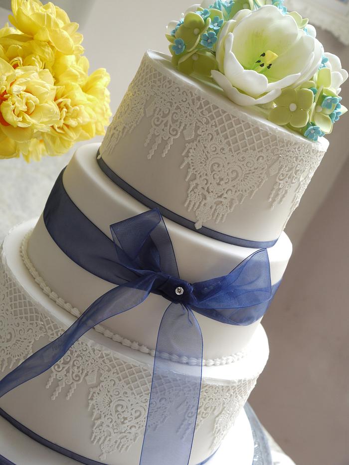 Gabby Antique White Lace Wedding Cake