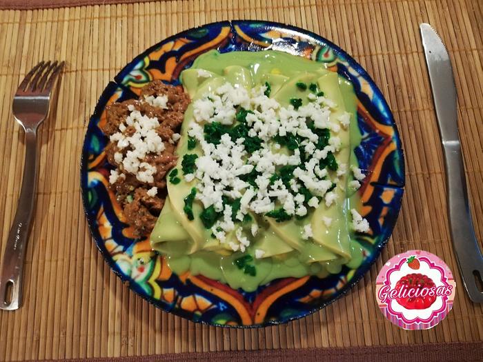 Enchiladas verdes/Food cake challenge