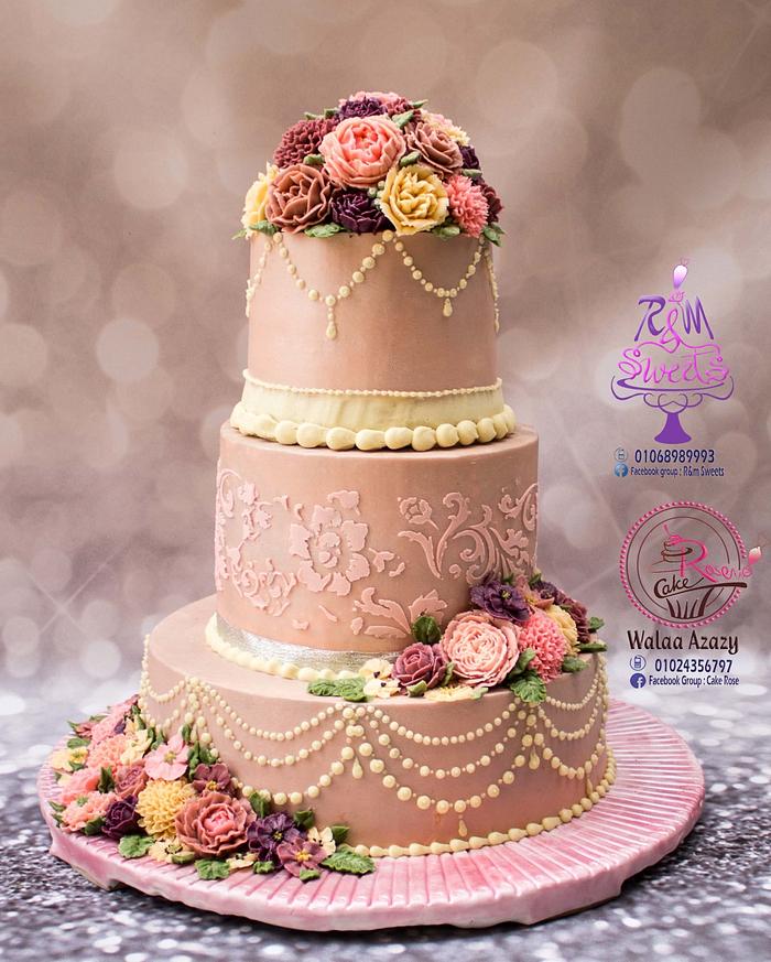 Floral buttercream cake