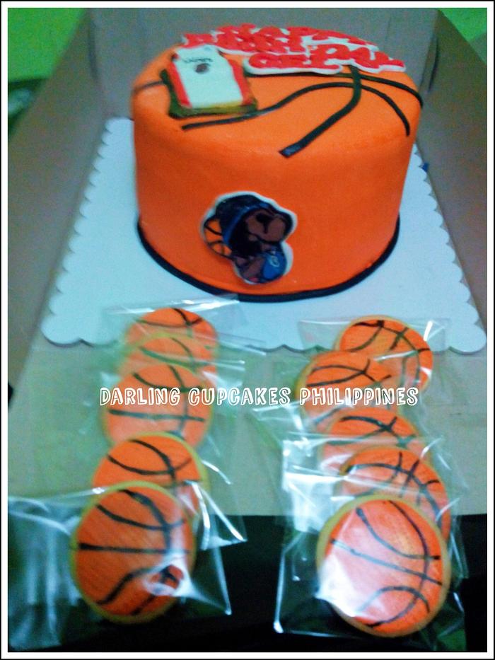 Basketball Cake Decorated Cake By Darlingcupcakes Cakesdecor 