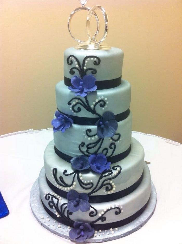Silver and Purple Wedding cake