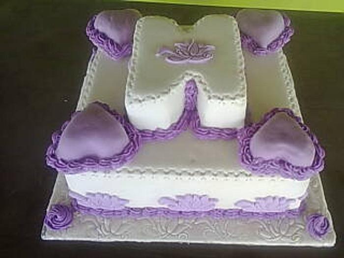 Purple 'N' cake