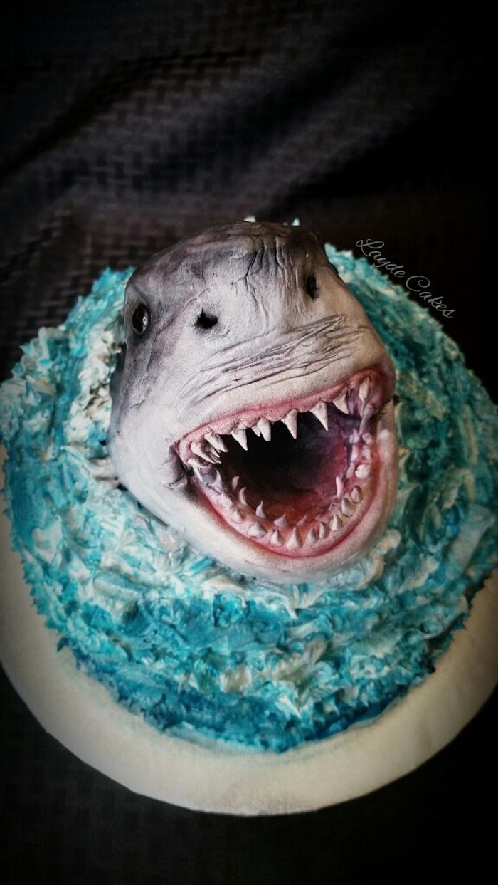 Baby shark birthday cake