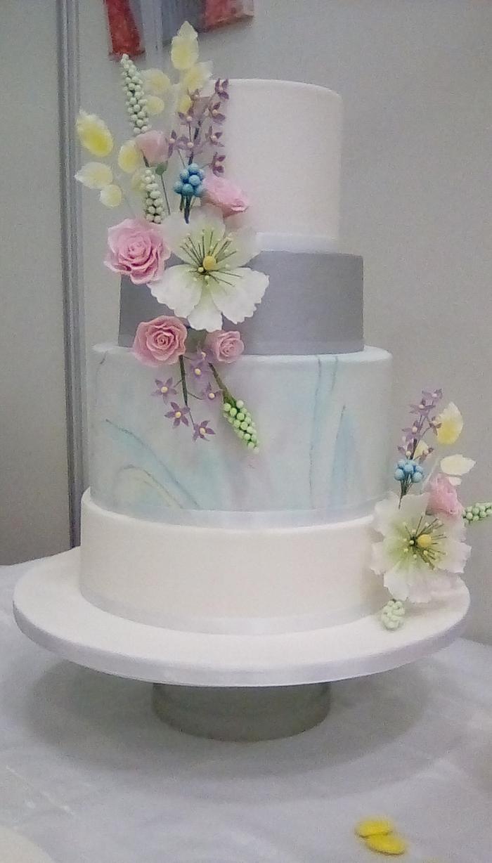 Pastel marble wedding cake