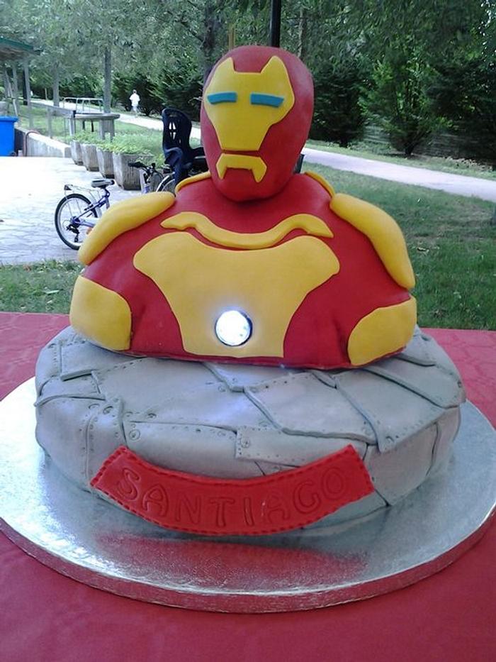 Iron Man cake 
