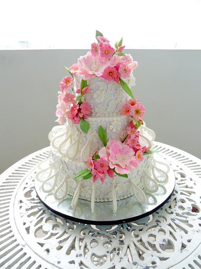 Wedding cake with trellis work 