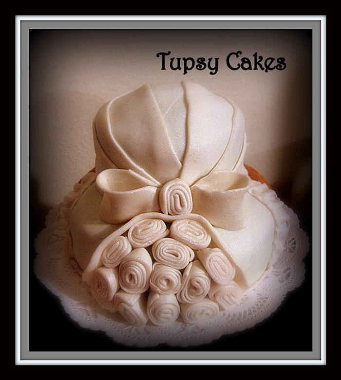 wedding dress cake