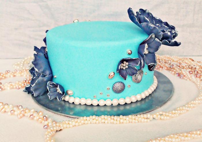 Tiffany's Inspired Vintage Style Cake