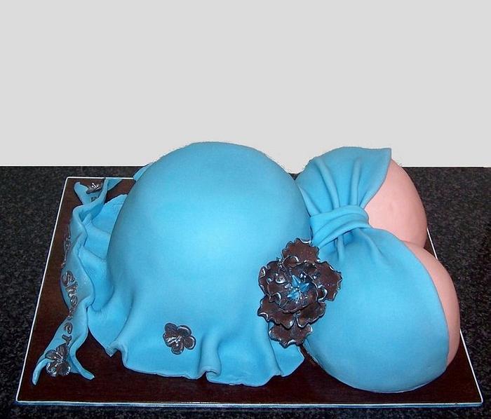 Baby shower cake 