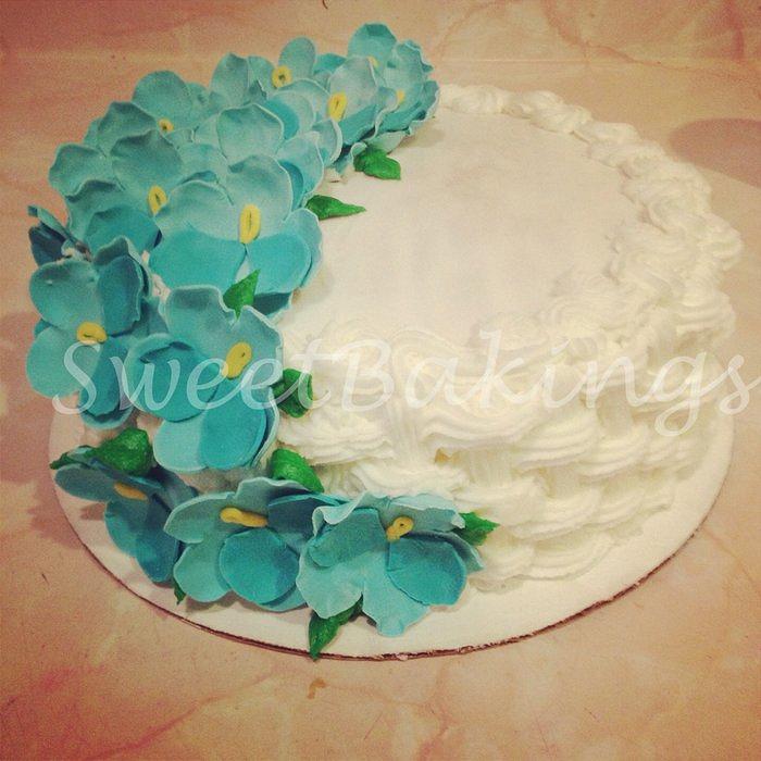 Basketweave flower cake