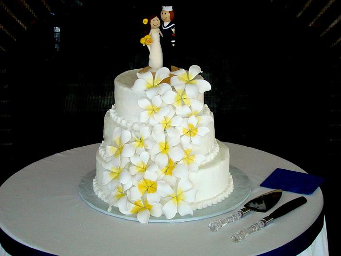White buttercream wedding 